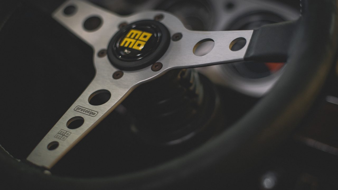 MOMO Heritage Prototipo Silver 350mm Steering Wheel MOMO Heritage Prototipo Silver 350mm Steering Wheel