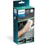 Headlight restoration kit with UV protection Philips