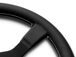 MOMO Legacy Steering Wheel